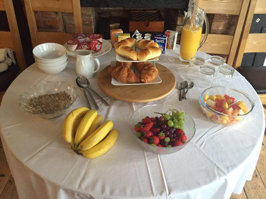 Red Lion Inn Sidbury المظهر الخارجي الصورة